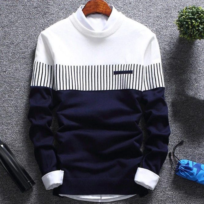 Striped Men Round Neck Blue and White T-Shirt